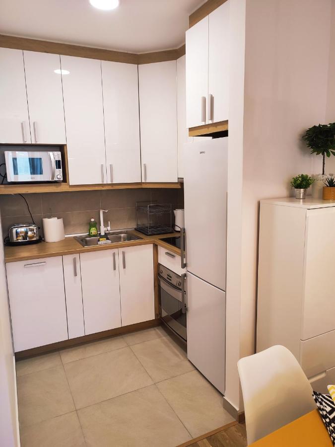 Center Firefly Gardens Apartment Novi Sad Exterior photo